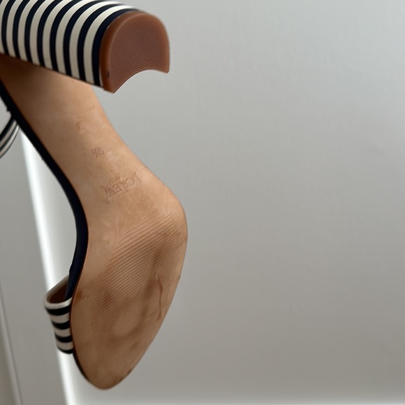 J. Crew Blue and White women’s striped heels size 9.5 - Picture 6 of 6